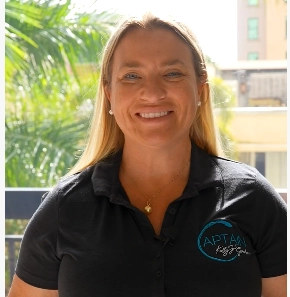 Captain Kelly talks VHF radio